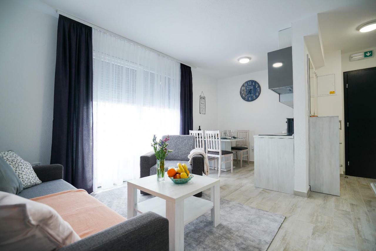 Apartmani Zupan Sukošan Eksteriør bilde